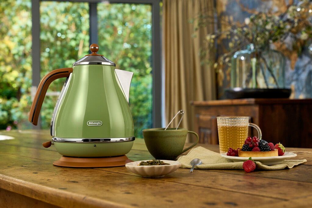 De'Longhi Bouilloire électrique Icona Vintage - VERTE (KBOV2001.GR)
