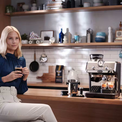 De'Longhi Specialista Arte Machine à expresso avec buse à lait professionnelle (EC9155.MB)