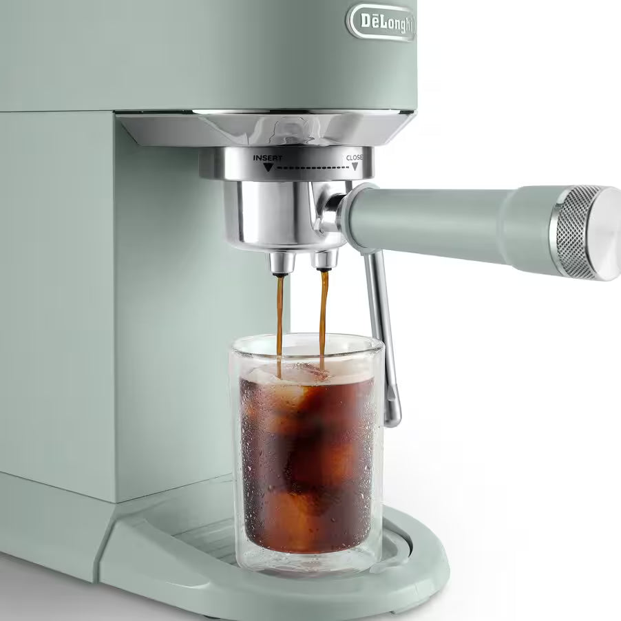 De'Longhi Dedica Duo EC890.GR verte, machine expresso Cold Brew – vue 4