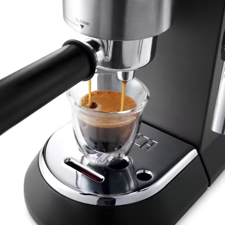 De'Longhi Dedica Machine à Expresso Noire (EC685.BK)