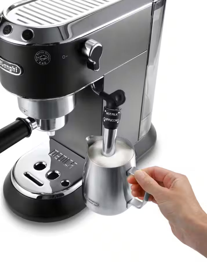 De'Longhi Dedica Machine à Expresso Noire (EC685.BK)