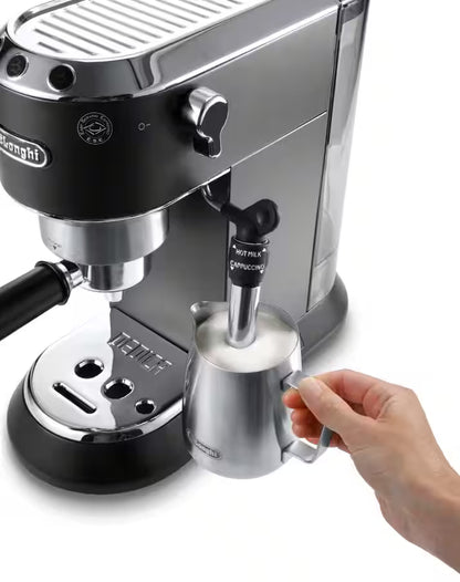 De'Longhi Dedica Machine à Expresso Noire (EC685.BK)