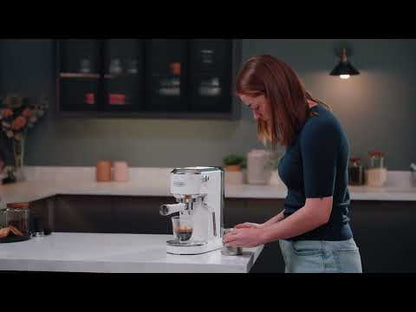 Dedica Duo : cappuccino, latte et latte art avec la buse vapeur
